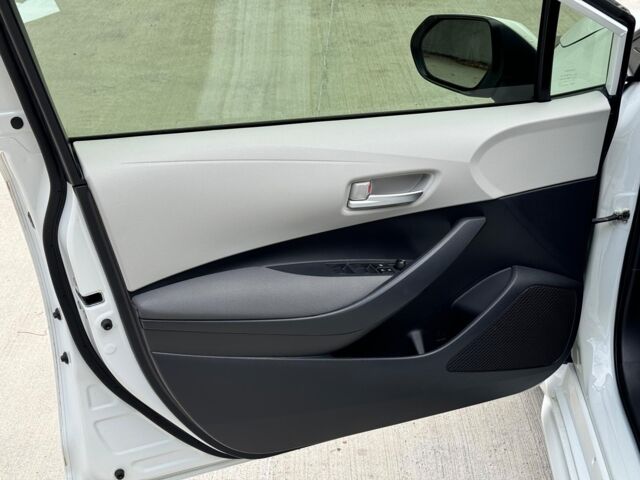 Білий Тойота Королла, об'ємом двигуна 1.8 л та пробігом 28 тис. км за 20990 $, фото 17 на Automoto.ua