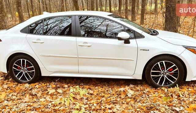 Білий Тойота Королла, об'ємом двигуна 1.8 л та пробігом 169 тис. км за 19900 $, фото 24 на Automoto.ua