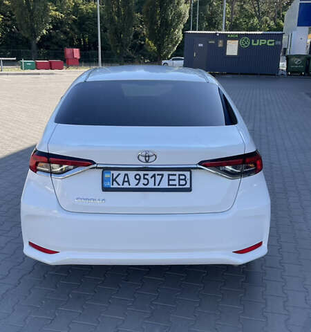 Белый Тойота Королла, объемом двигателя 1.6 л и пробегом 135 тыс. км за 17800 $, фото 6 на Automoto.ua