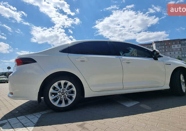 Белый Тойота Королла, объемом двигателя 1.8 л и пробегом 45 тыс. км за 26300 $, фото 6 на Automoto.ua