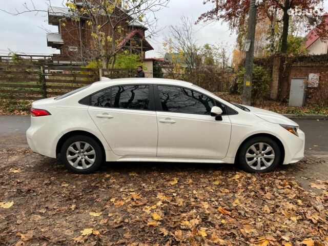 Белый Тойота Королла, объемом двигателя 1.8 л и пробегом 40 тыс. км за 16990 $, фото 3 на Automoto.ua