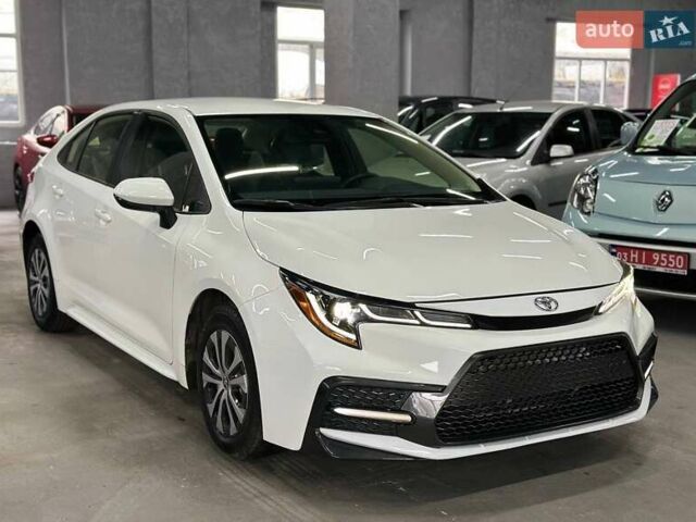 Белый Тойота Королла, объемом двигателя 1.8 л и пробегом 50 тыс. км за 19999 $, фото 9 на Automoto.ua
