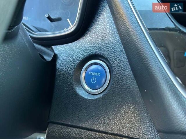 Белый Тойота Королла, объемом двигателя 1.8 л и пробегом 169 тыс. км за 20290 $, фото 14 на Automoto.ua