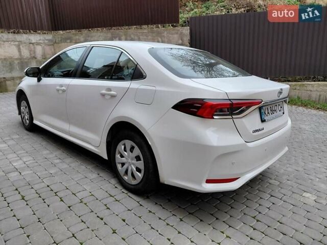 Белый Тойота Королла, объемом двигателя 1.6 л и пробегом 193 тыс. км за 15800 $, фото 6 на Automoto.ua