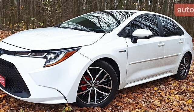 Білий Тойота Королла, об'ємом двигуна 1.8 л та пробігом 169 тис. км за 19900 $, фото 7 на Automoto.ua