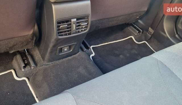 Белый Тойота Королла, объемом двигателя 1.8 л и пробегом 118 тыс. км за 18200 $, фото 21 на Automoto.ua