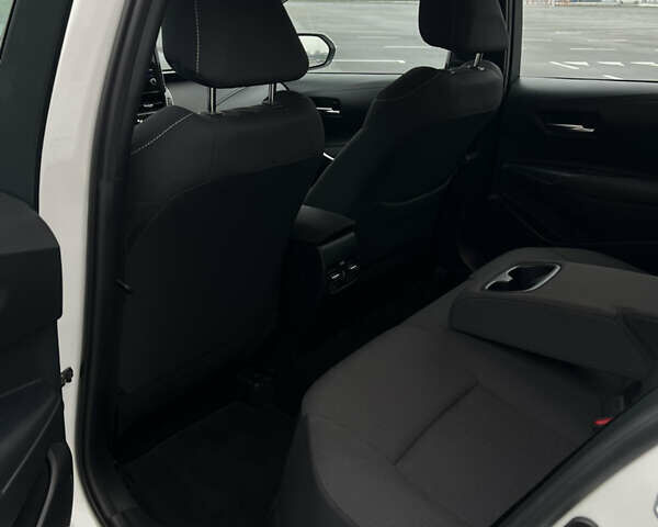 Білий Тойота Королла, об'ємом двигуна 1.6 л та пробігом 107 тис. км за 16500 $, фото 32 на Automoto.ua