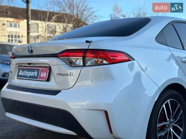 Белый Тойота Королла, объемом двигателя 1.8 л и пробегом 169 тыс. км за 20290 $, фото 5 на Automoto.ua