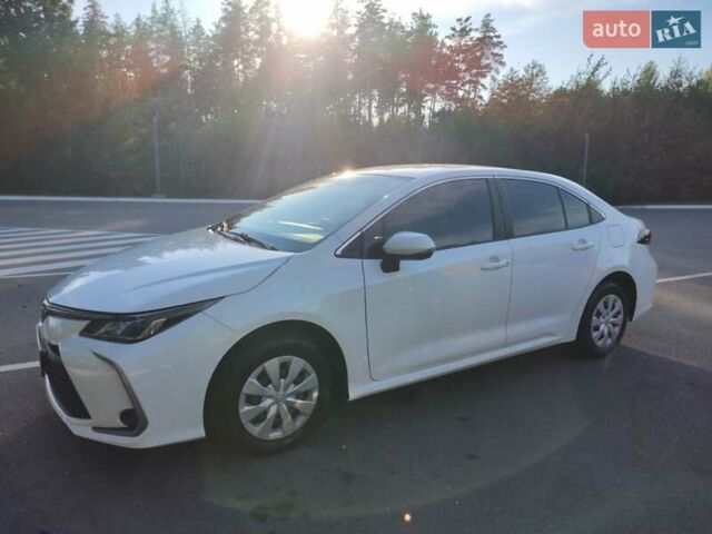 Білий Тойота Королла, об'ємом двигуна 1.6 л та пробігом 95 тис. км за 19300 $, фото 19 на Automoto.ua