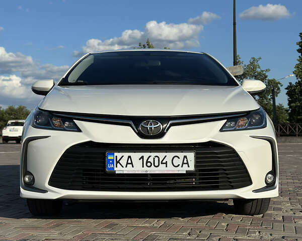 Белый Тойота Королла, объемом двигателя 1.6 л и пробегом 78 тыс. км за 16900 $, фото 1 на Automoto.ua