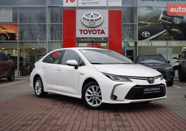 Белый Тойота Королла, объемом двигателя 1.8 л и пробегом 86 тыс. км за 21700 $, фото 17 на Automoto.ua
