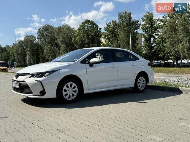 Білий Тойота Королла, об'ємом двигуна 1.6 л та пробігом 2 тис. км за 23800 $, фото 16 на Automoto.ua