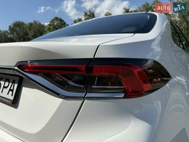 Білий Тойота Королла, об'ємом двигуна 1.6 л та пробігом 2 тис. км за 23800 $, фото 23 на Automoto.ua