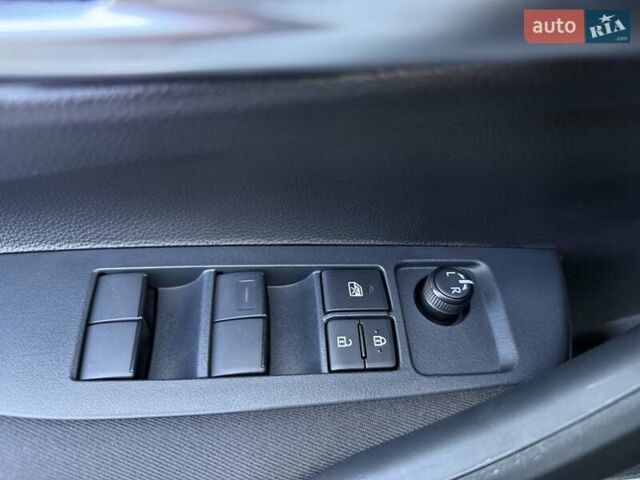 Білий Тойота Королла, об'ємом двигуна 1.6 л та пробігом 2 тис. км за 23800 $, фото 33 на Automoto.ua