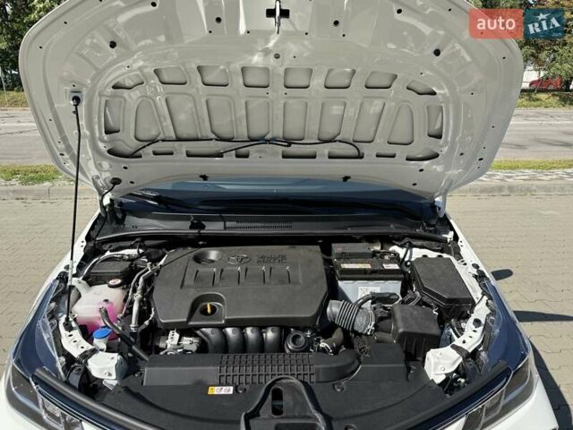 Білий Тойота Королла, об'ємом двигуна 1.6 л та пробігом 2 тис. км за 23800 $, фото 60 на Automoto.ua