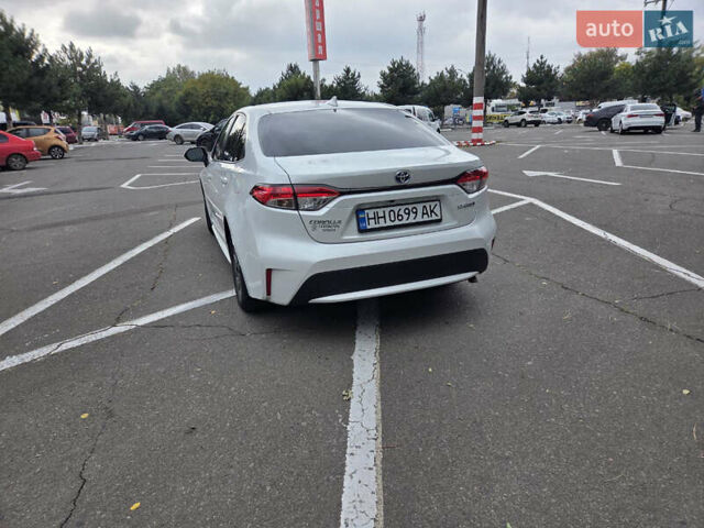 Белый Тойота Королла, объемом двигателя 1.8 л и пробегом 140 тыс. км за 18600 $, фото 8 на Automoto.ua