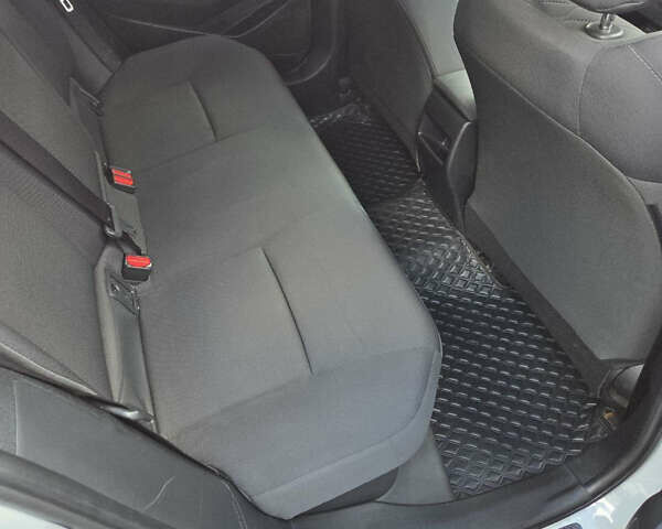 Белый Тойота Королла, объемом двигателя 1.8 л и пробегом 140 тыс. км за 18600 $, фото 16 на Automoto.ua