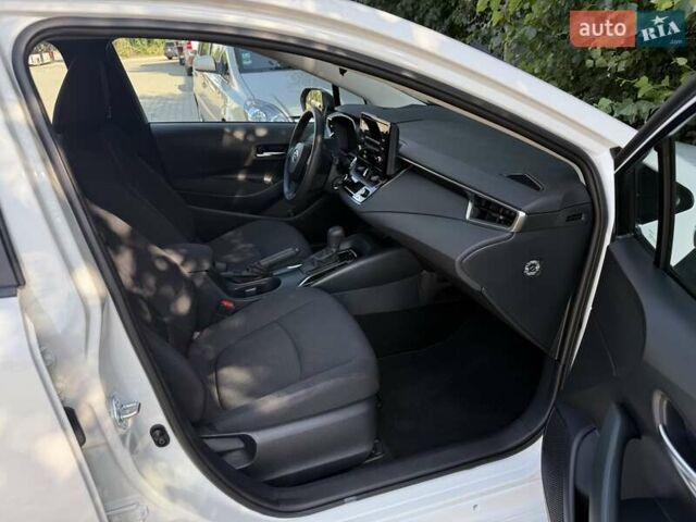 Білий Тойота Королла, об'ємом двигуна 1.6 л та пробігом 2 тис. км за 23800 $, фото 38 на Automoto.ua