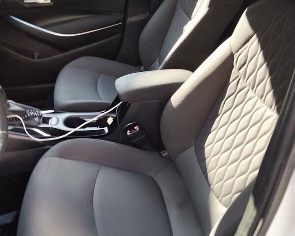 Белый Тойота Королла, объемом двигателя 1.59 л и пробегом 65 тыс. км за 21750 $, фото 4 на Automoto.ua