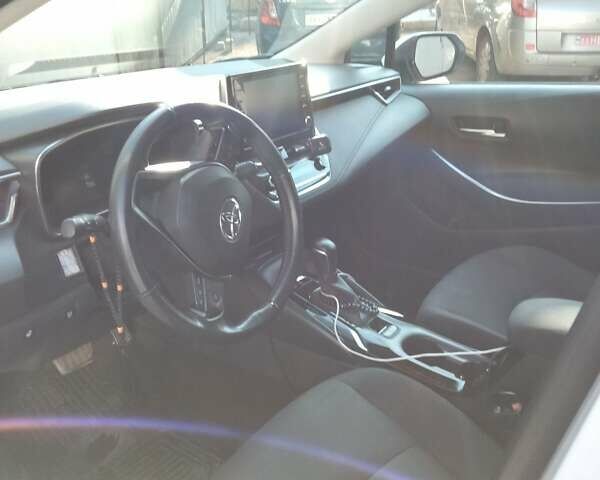 Белый Тойота Королла, объемом двигателя 1.59 л и пробегом 65 тыс. км за 21750 $, фото 3 на Automoto.ua