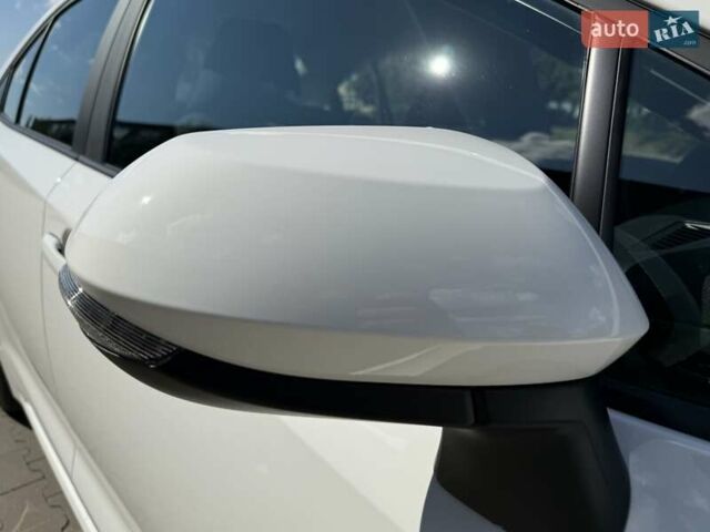 Білий Тойота Королла, об'ємом двигуна 1.6 л та пробігом 2 тис. км за 23800 $, фото 19 на Automoto.ua