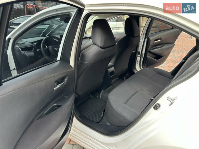 Белый Тойота Королла, объемом двигателя 1.49 л и пробегом 161 тыс. км за 14450 $, фото 141 на Automoto.ua