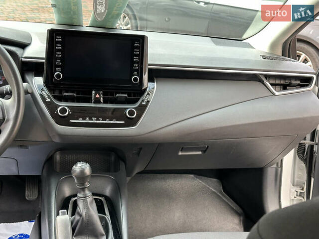 Белый Тойота Королла, объемом двигателя 1.49 л и пробегом 161 тыс. км за 14450 $, фото 123 на Automoto.ua