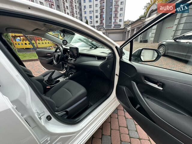 Белый Тойота Королла, объемом двигателя 1.49 л и пробегом 161 тыс. км за 14450 $, фото 137 на Automoto.ua