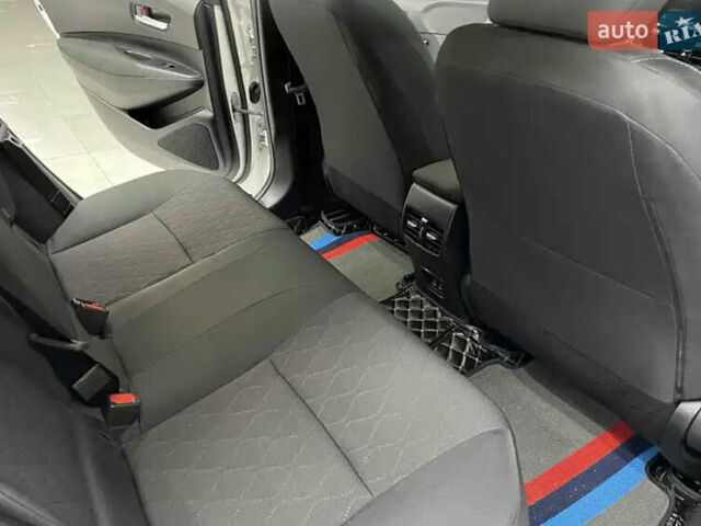 Белый Тойота Королла, объемом двигателя 0 л и пробегом 35 тыс. км за 23900 $, фото 7 на Automoto.ua