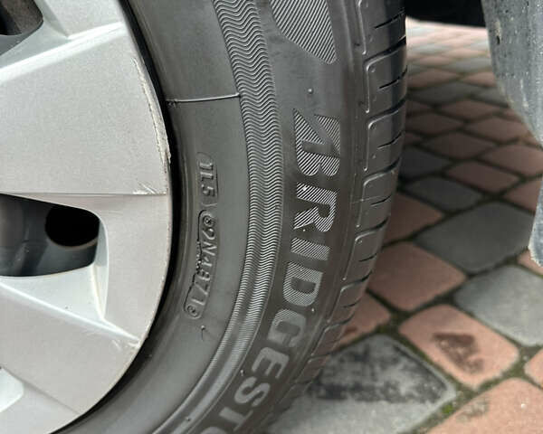 Белый Тойота Королла, объемом двигателя 1.49 л и пробегом 161 тыс. км за 14450 $, фото 64 на Automoto.ua