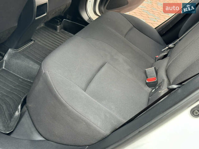 Белый Тойота Королла, объемом двигателя 1.49 л и пробегом 161 тыс. км за 14450 $, фото 144 на Automoto.ua