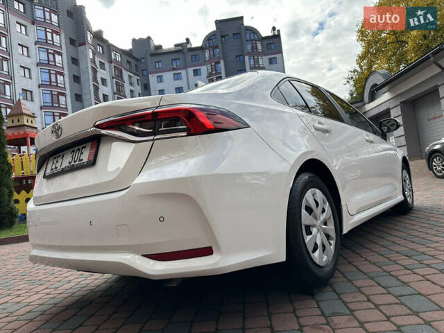 Белый Тойота Королла, объемом двигателя 1.49 л и пробегом 161 тыс. км за 14450 $, фото 55 на Automoto.ua