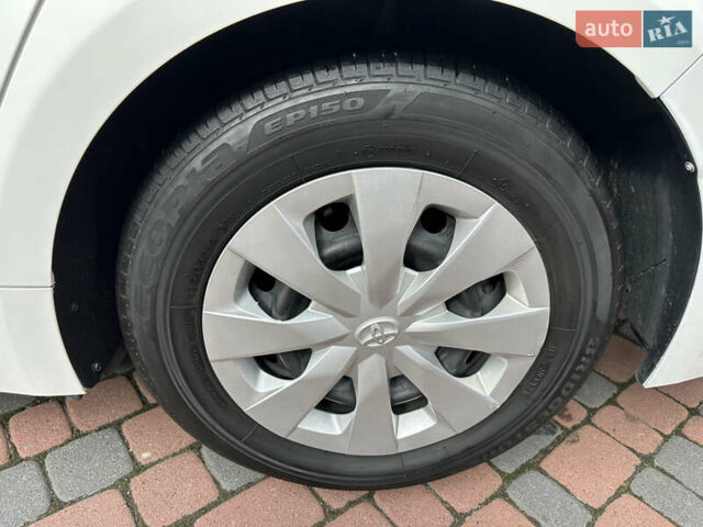 Белый Тойота Королла, объемом двигателя 1.49 л и пробегом 161 тыс. км за 14450 $, фото 62 на Automoto.ua