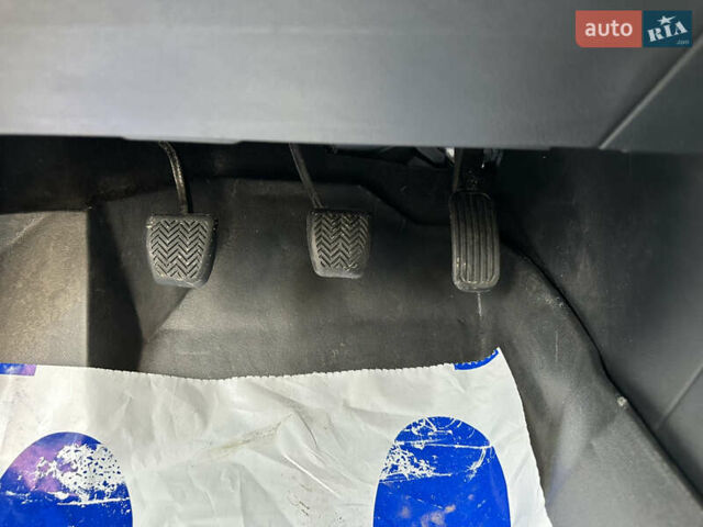 Белый Тойота Королла, объемом двигателя 1.49 л и пробегом 161 тыс. км за 14450 $, фото 108 на Automoto.ua