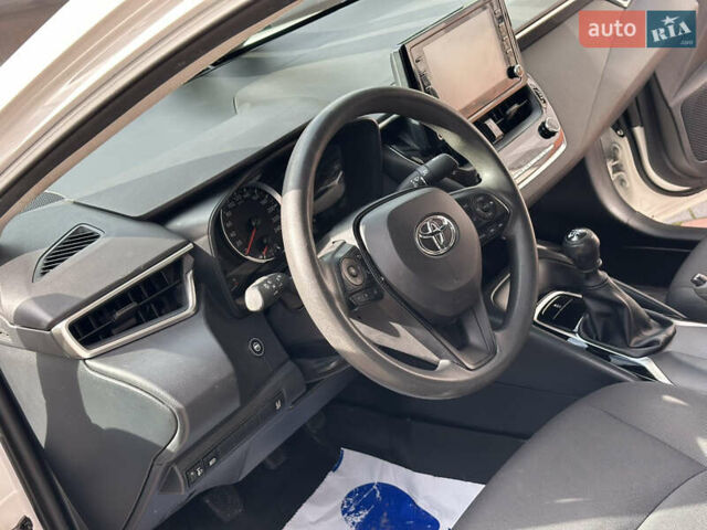 Белый Тойота Королла, объемом двигателя 1.49 л и пробегом 161 тыс. км за 14450 $, фото 115 на Automoto.ua