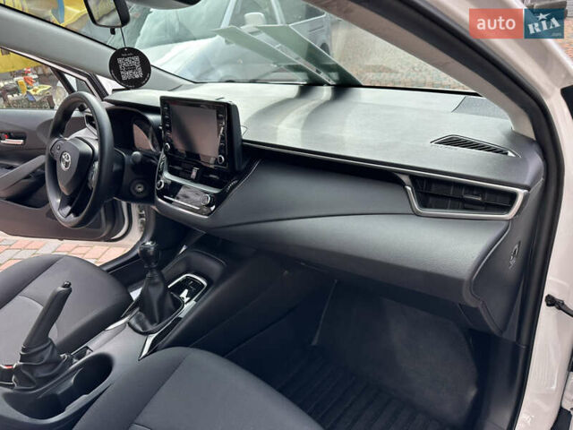 Белый Тойота Королла, объемом двигателя 1.49 л и пробегом 161 тыс. км за 14450 $, фото 128 на Automoto.ua