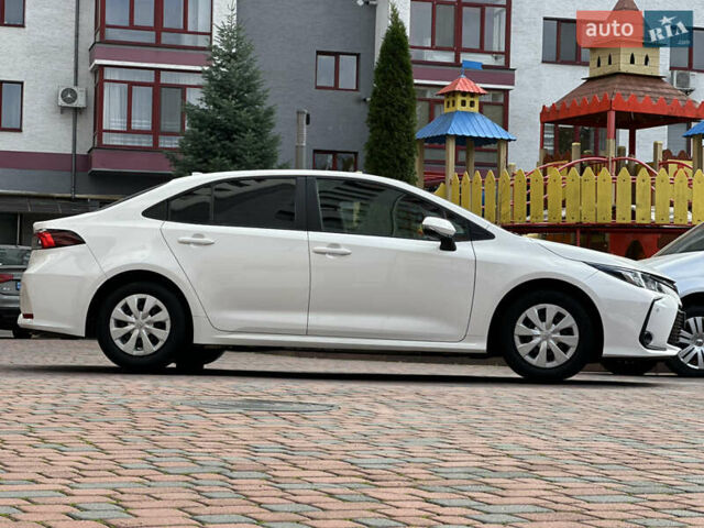 Белый Тойота Королла, объемом двигателя 1.49 л и пробегом 161 тыс. км за 14450 $, фото 14 на Automoto.ua