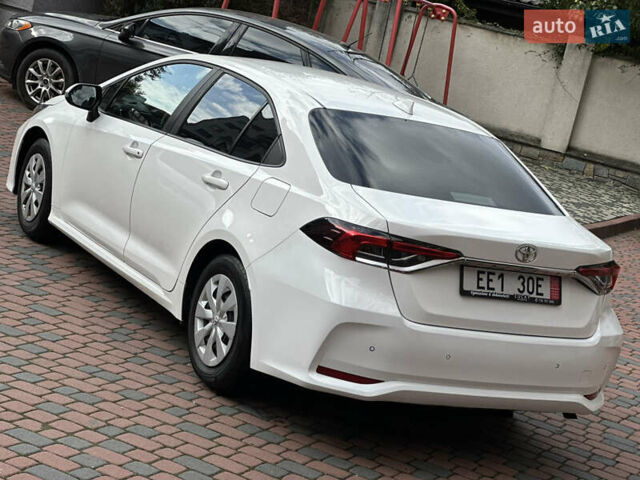 Белый Тойота Королла, объемом двигателя 1.49 л и пробегом 161 тыс. км за 14450 $, фото 3 на Automoto.ua