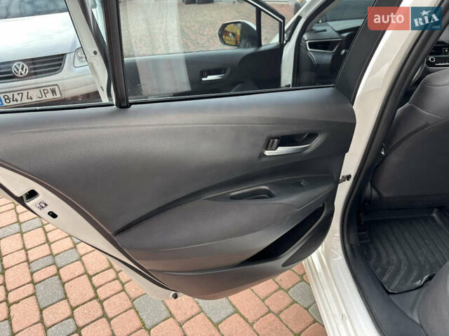 Белый Тойота Королла, объемом двигателя 1.49 л и пробегом 161 тыс. км за 14450 $, фото 147 на Automoto.ua