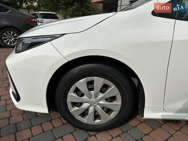 Белый Тойота Королла, объемом двигателя 1.49 л и пробегом 161 тыс. км за 14450 $, фото 74 на Automoto.ua