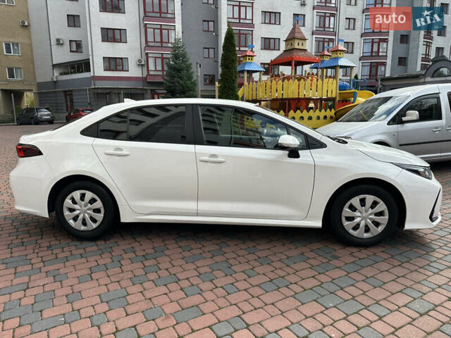 Белый Тойота Королла, объемом двигателя 1.49 л и пробегом 161 тыс. км за 14450 $, фото 69 на Automoto.ua