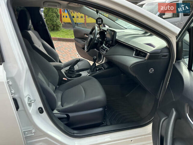 Белый Тойота Королла, объемом двигателя 1.49 л и пробегом 161 тыс. км за 14450 $, фото 126 на Automoto.ua