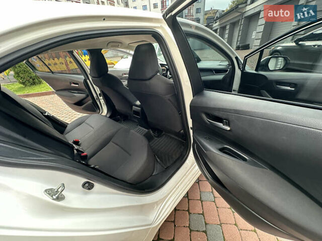 Белый Тойота Королла, объемом двигателя 1.49 л и пробегом 161 тыс. км за 14450 $, фото 158 на Automoto.ua