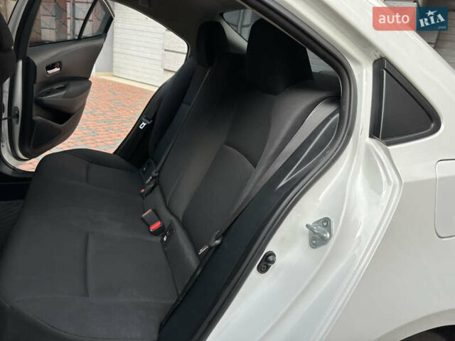 Белый Тойота Королла, объемом двигателя 1.49 л и пробегом 161 тыс. км за 14450 $, фото 143 на Automoto.ua