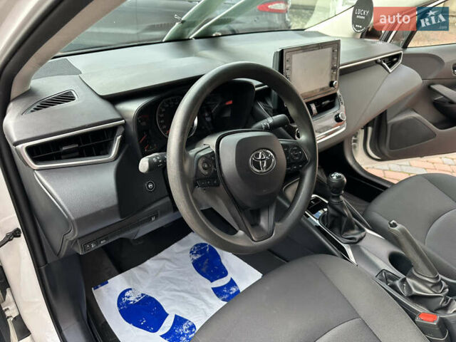 Белый Тойота Королла, объемом двигателя 1.49 л и пробегом 161 тыс. км за 14450 $, фото 94 на Automoto.ua