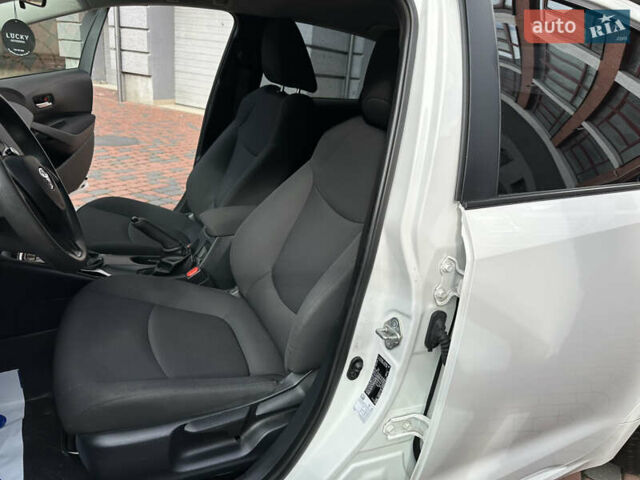 Белый Тойота Королла, объемом двигателя 1.49 л и пробегом 161 тыс. км за 14450 $, фото 93 на Automoto.ua