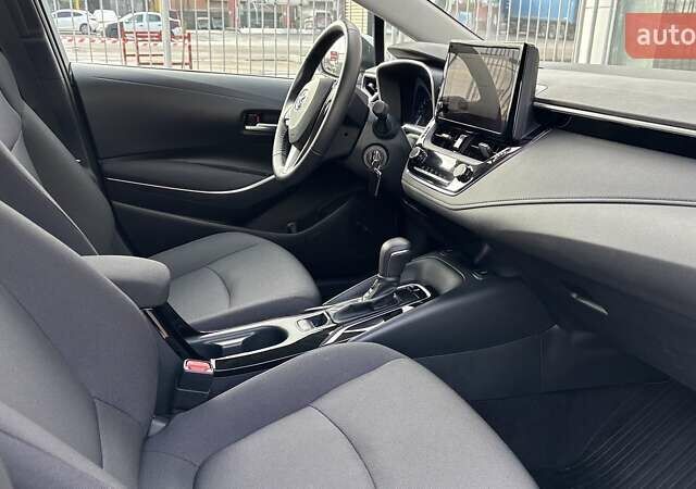 Белый Тойота Королла, объемом двигателя 1.6 л и пробегом 4 тыс. км за 23900 $, фото 5 на Automoto.ua