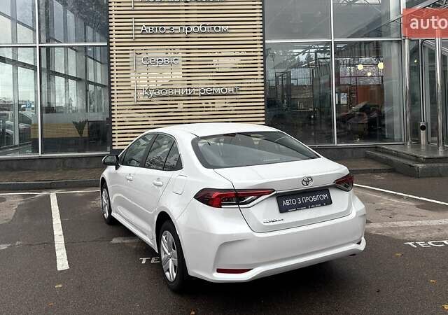 Белый Тойота Королла, объемом двигателя 1.6 л и пробегом 4 тыс. км за 23900 $, фото 1 на Automoto.ua