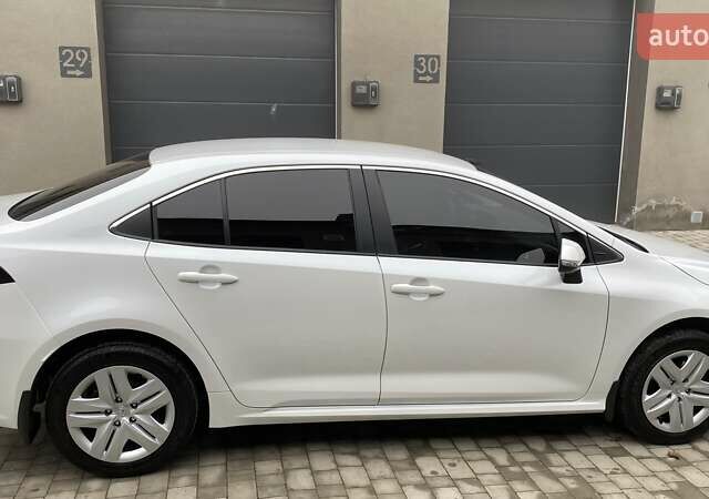 Белый Тойота Королла, объемом двигателя 1.6 л и пробегом 6 тыс. км за 26800 $, фото 1 на Automoto.ua