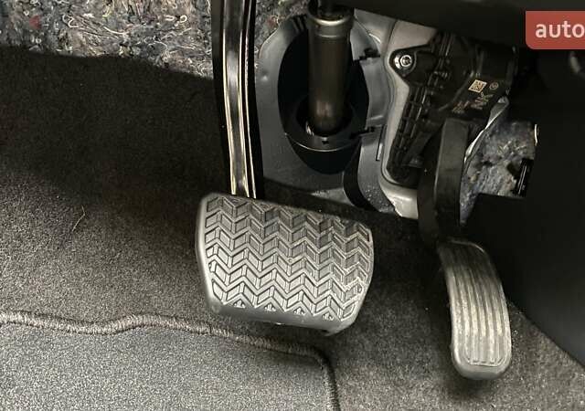 Белый Тойота Королла, объемом двигателя 1.6 л и пробегом 6 тыс. км за 26800 $, фото 20 на Automoto.ua